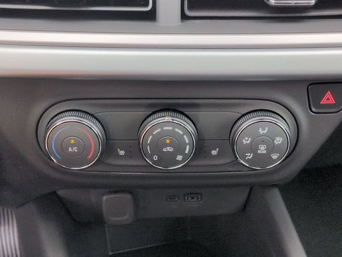 New 2026 Chevrolet Trax LS w/ LS Convenience Package FWD image 9