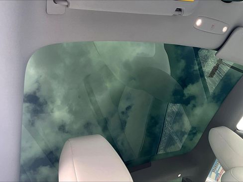 Used 2025 Tesla Model 3 Long Range RWD image 17
