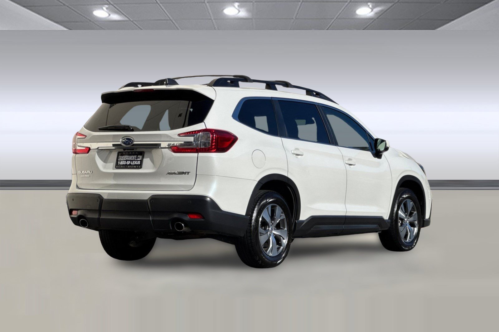 Used 2025 Subaru Ascent Premium AWD/4WD image 8