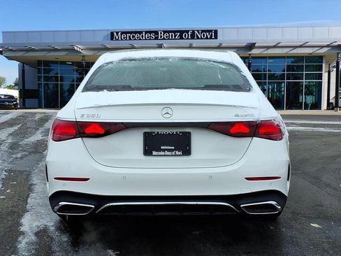 Certified 2025 Mercedes-Benz E 350 4MATIC Sedan image 4