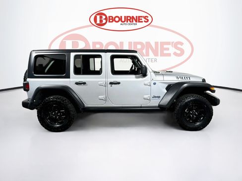 Used 2024 Jeep Wrangler Unlimited AWD/4WD image 10