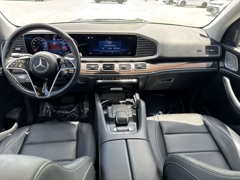 Used 2024 Mercedes-Benz GLS 450 4MATIC image 22