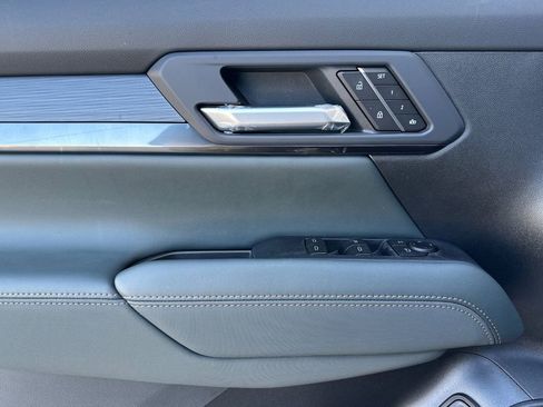 New 2026 GMC Terrain AT4 w/ Convenience Package III image 9