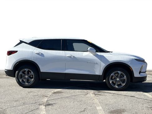Used 2023 Chevrolet Blazer LT image 28