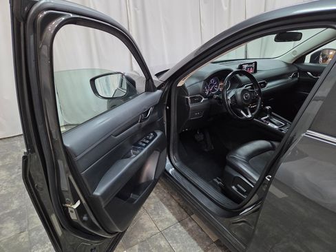 Used 2018 MAZDA CX-5 Touring image 9