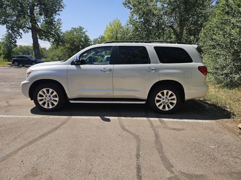 Used 2011 Toyota Sequoia Platinum AWD/4WD image 2