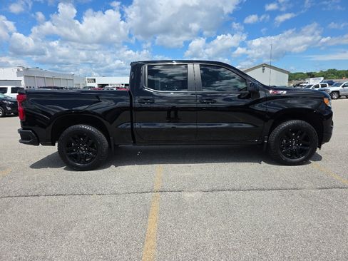 Used 2024 Chevrolet Silverado 1500 RST AWD/4WD image 3