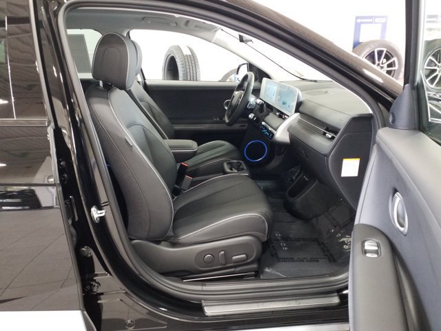 Used 2024 Hyundai Ioniq 5 Limited AWD/4WD image 16