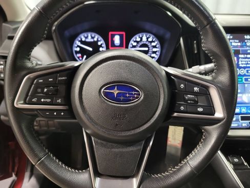 Used 2025 Subaru Outback Premium AWD/4WD image 17