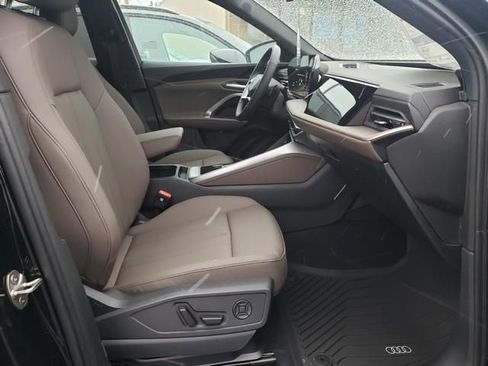 New 2025 Audi Q5 Premium Plus image 17