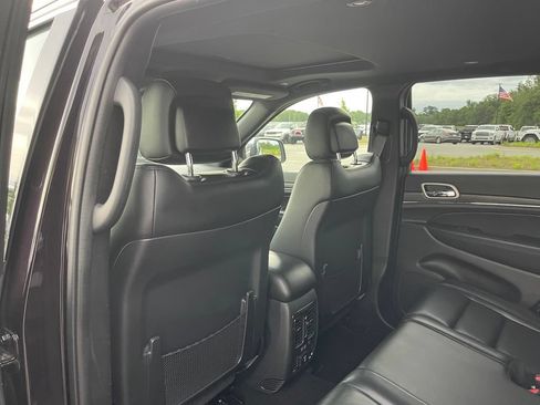 Used 2021 Jeep Grand Cherokee Limited RWD image 40