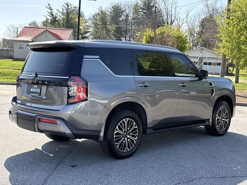 Used 2025 Nissan Armada SL w/ Captain's Chari Seat Package AWD/4WD image 9