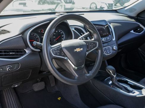 Used 2023 Chevrolet Malibu LT FWD image 16