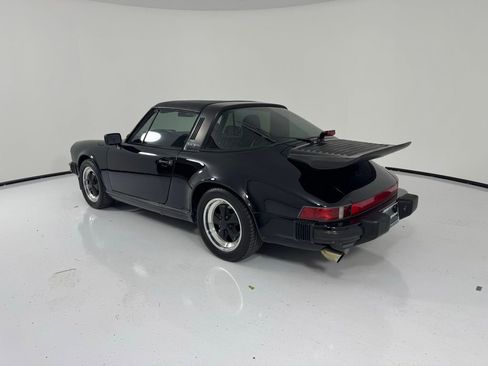 Used 1987 Porsche 911 Carrera RWD image 3