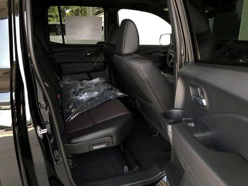 New 2026 Honda Ridgeline Black Edition image 11