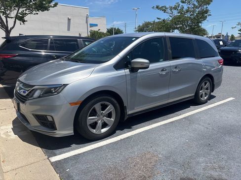 Used 2019 Honda Odyssey EX image 1