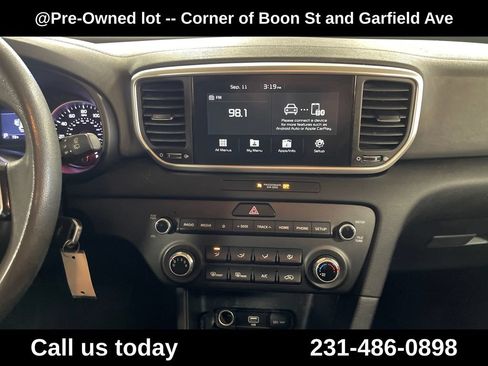 Used 2022 Kia Sportage LX AWD/4WD image 19