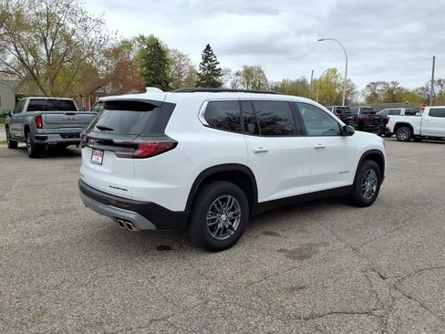 Used 2025 GMC Acadia Elevation AWD/4WD image 3
