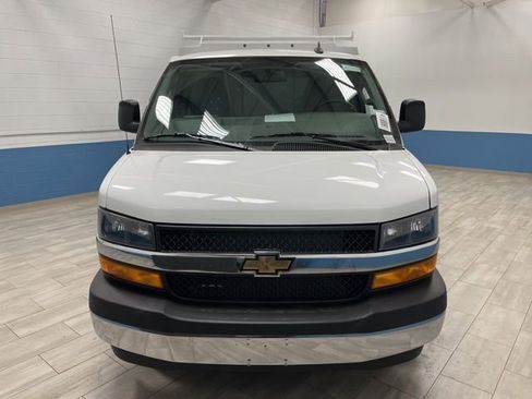 New 2025 Chevrolet Express 3500 Work Van w/ Power Convenience Package image 23