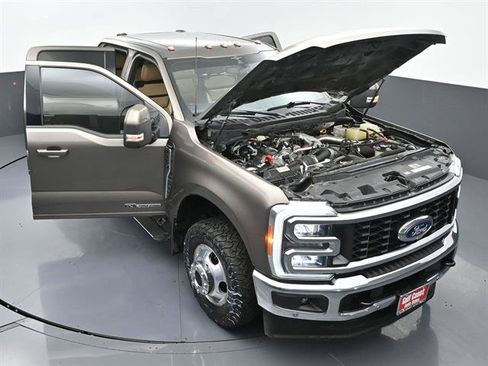 Used 2023 Ford F350 Lariat w/ Lariat Ultimate Package AWD/4WD image 47