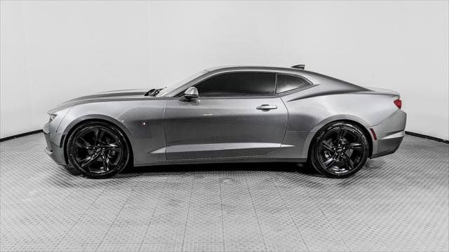 Used 2022 Chevrolet Camaro LT RWD image 3