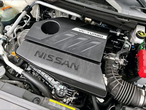 Used 2023 Nissan Rogue SL w/ SL Premium Package image 34