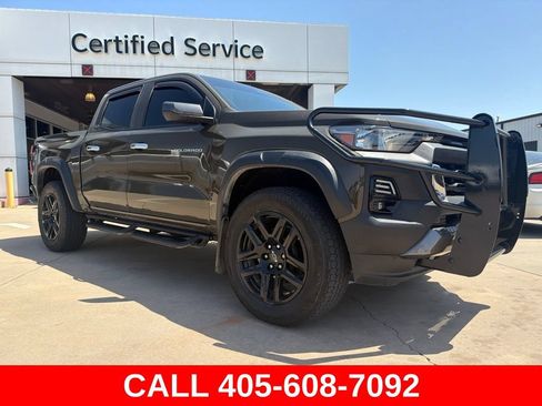 Used 2025 Chevrolet Colorado Trail Boss AWD/4WD image 20