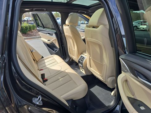 Used 2022 BMW X3 xDrive30i w/ Convenience Package w/ZPA image 11