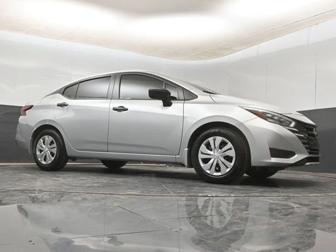 Used 2025 Nissan Versa S w/ Trunk Package FWD image 9