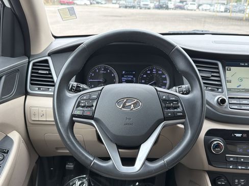 Used 2017 Hyundai Tucson Limited image 11