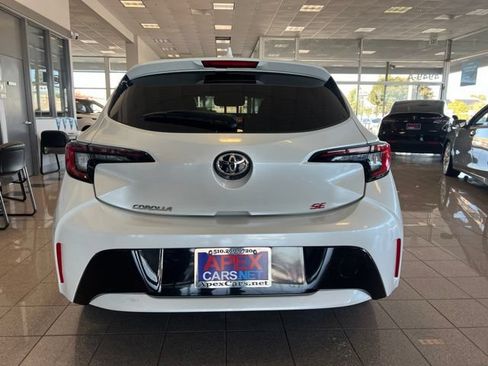 Used 2023 Toyota Corolla SE w/ SE Premium Package FWD image 7