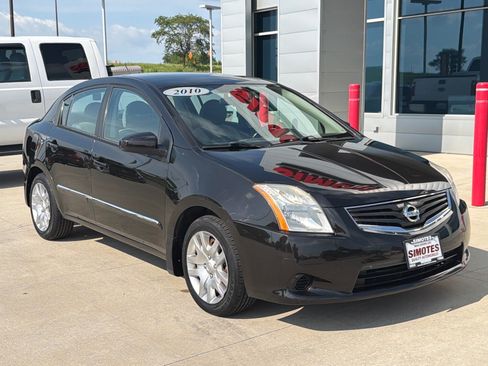 Used 2010 Nissan Sentra 2.0 S w/ Convenience Pkg FWD image 2