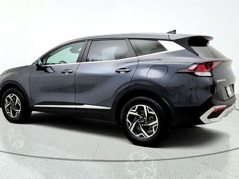 Used 2023 Kia Sportage LX AWD/4WD image 7