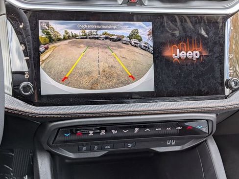 New 2026 Jeep Cherokee Limited AWD/4WD image 25