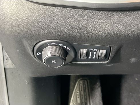 Used 2022 Jeep Compass Latitude w/ Convenience Group AWD/4WD image 10