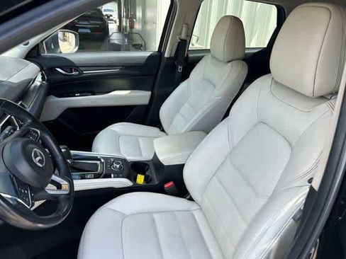 Used 2017 MAZDA CX-5 Grand Touring FWD image 4
