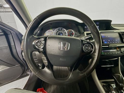 Used 2017 Honda Accord EX-L image 12