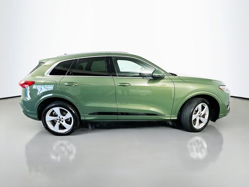 Used 2025 Audi Q5 Premium w/ Premium Plus AWD/4WD image 8