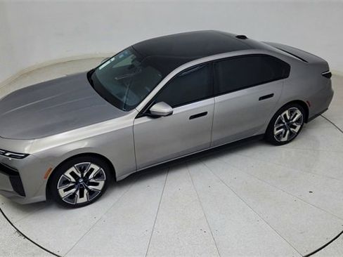 Used 2024 BMW 740i image 76