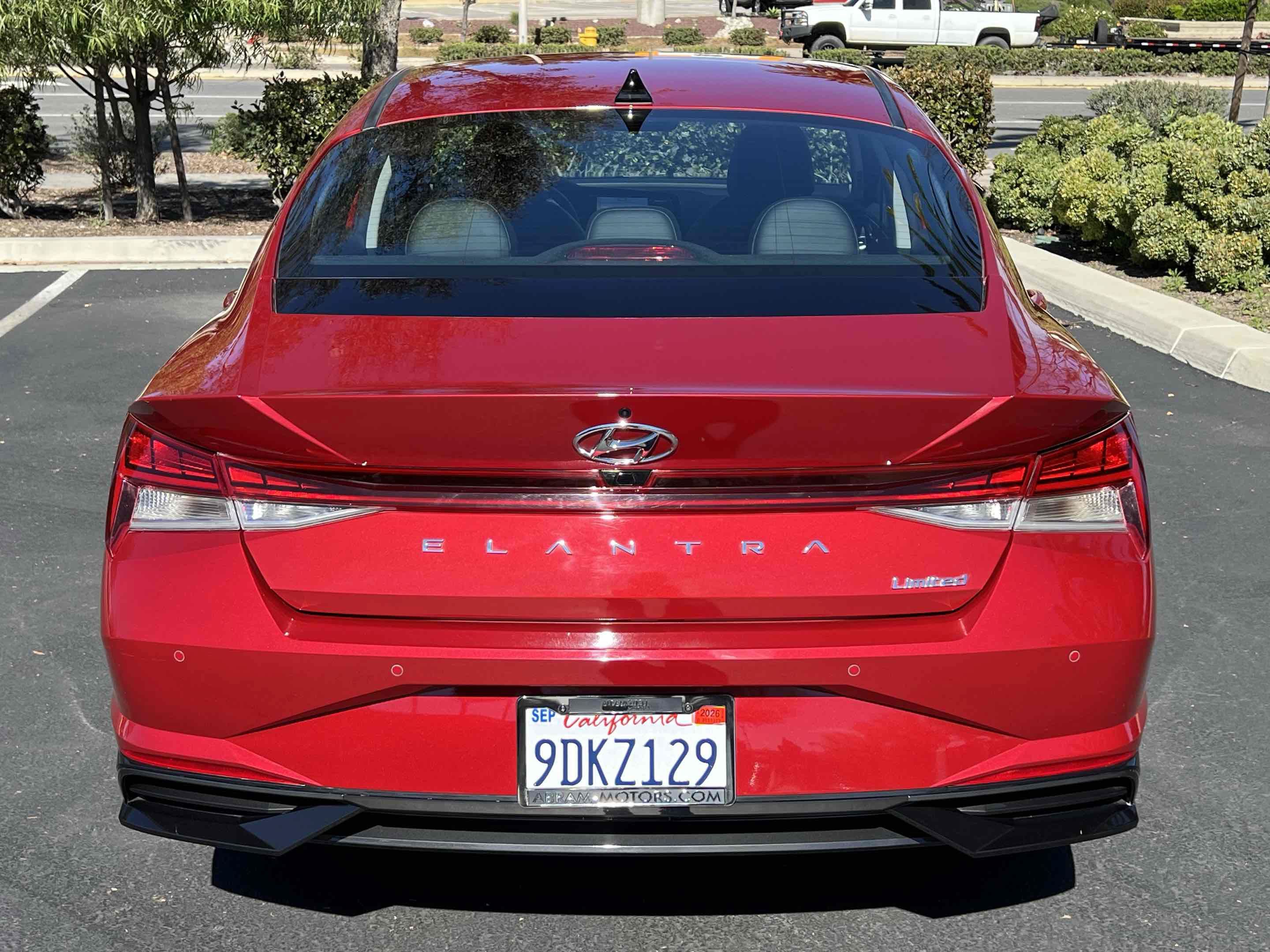 Used 2023 Hyundai Elantra Limited FWD image 38