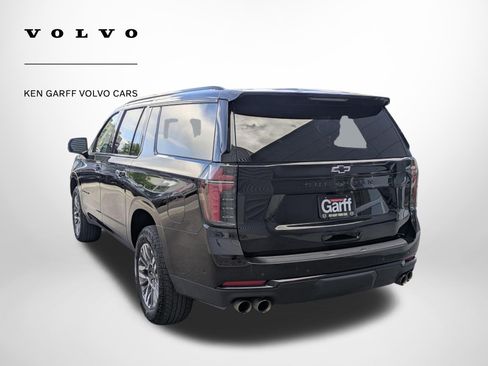 Used 2025 Chevrolet Suburban Z71 AWD/4WD image 5