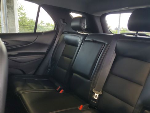 Used 2020 Chevrolet Equinox Premier FWD image 8