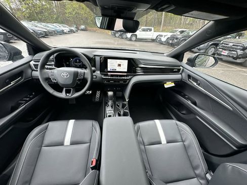New 2026 Toyota Camry SE FWD image 28