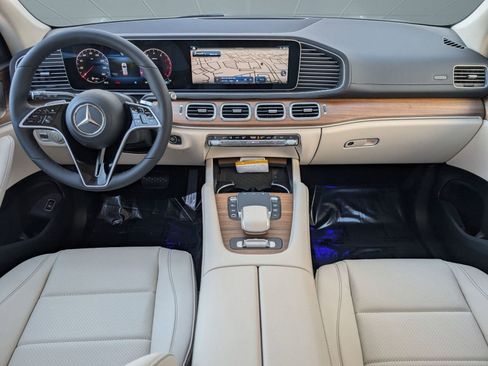 Certified 2025 Mercedes-Benz GLS 450 4MATIC image 14