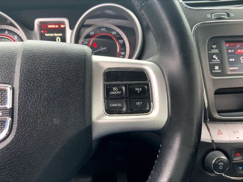 Used 2019 Dodge Journey SE w/ Connectivity Group FWD image 25