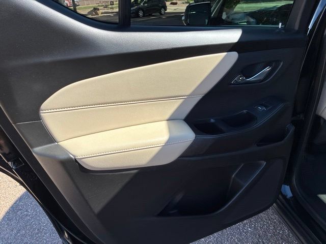 Used 2022 Chevrolet Traverse LT AWD/4WD image 23