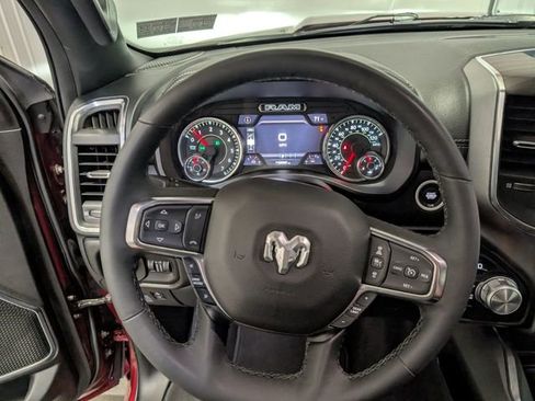 Used 2025 RAM 1500 Laramie AWD/4WD image 17