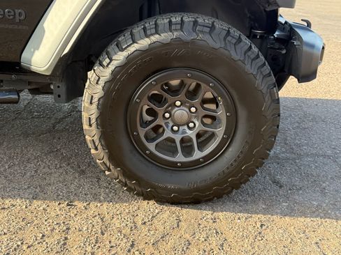 Used 2023 Jeep Wrangler Unlimited Sport AWD/4WD image 7