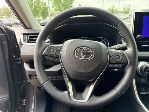 Used 2023 Toyota RAV4 XLE w/ XLE Grade Weather Package image 18