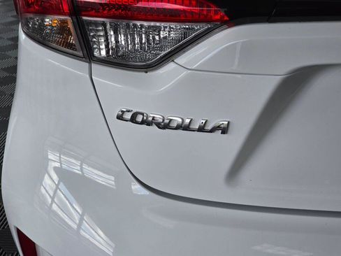 Used 2024 Toyota Corolla LE FWD image 13